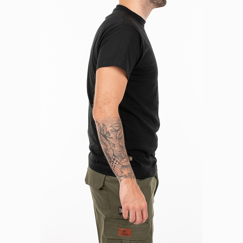 remeras de hombre negra gurre indumentaria